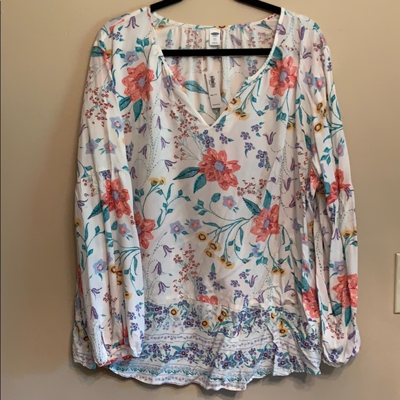 NWT Old Navy White Floral Peasant top - Picture 1 of 5